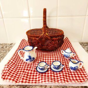 Cute Miniature Porcelain Coffee Tea Set in Mini Picnic Basket